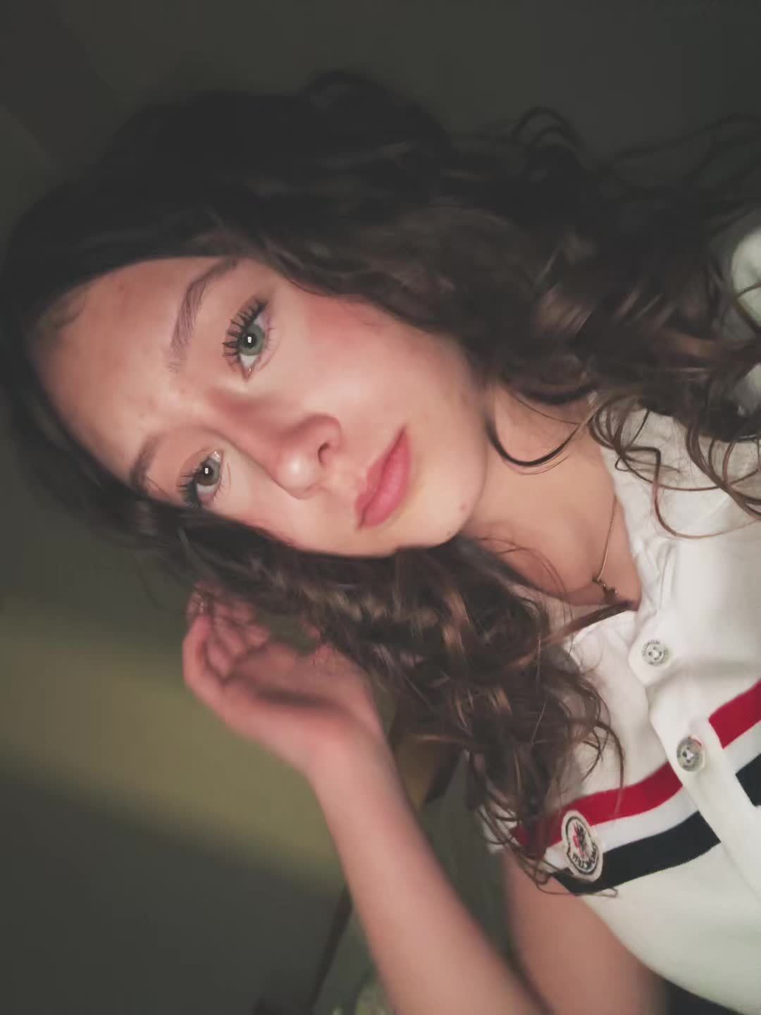 @Леони