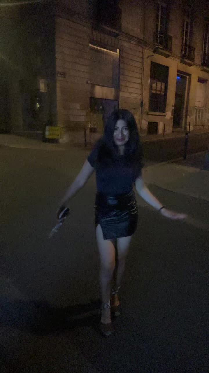 @EMi