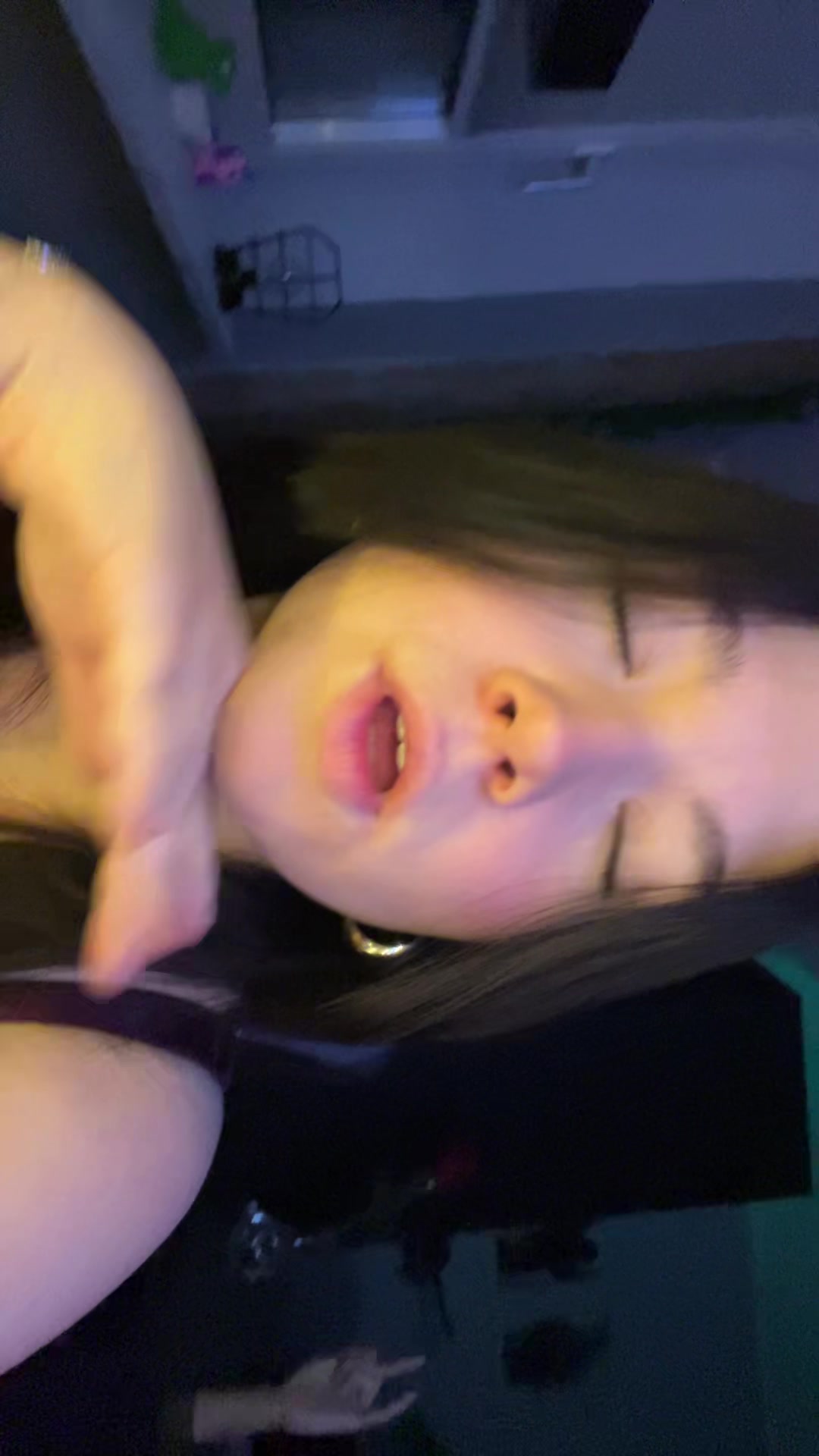 @👤