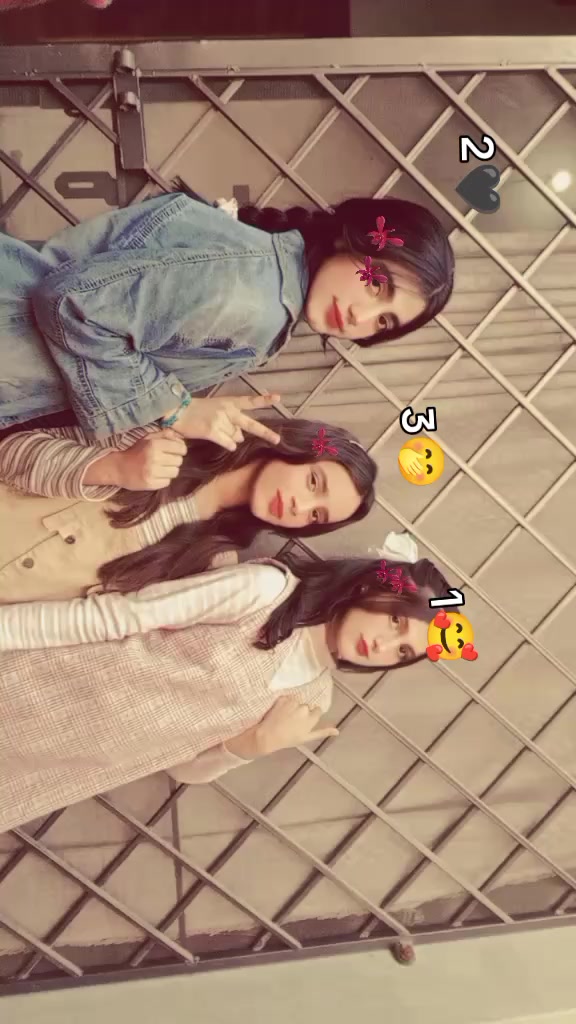 @Sweet Girls 💜🌺