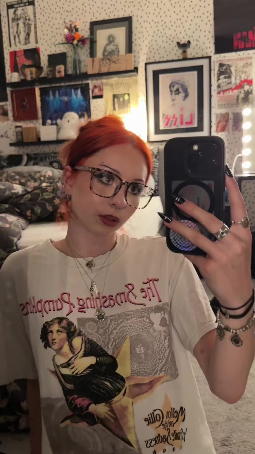 @Chloe🪲