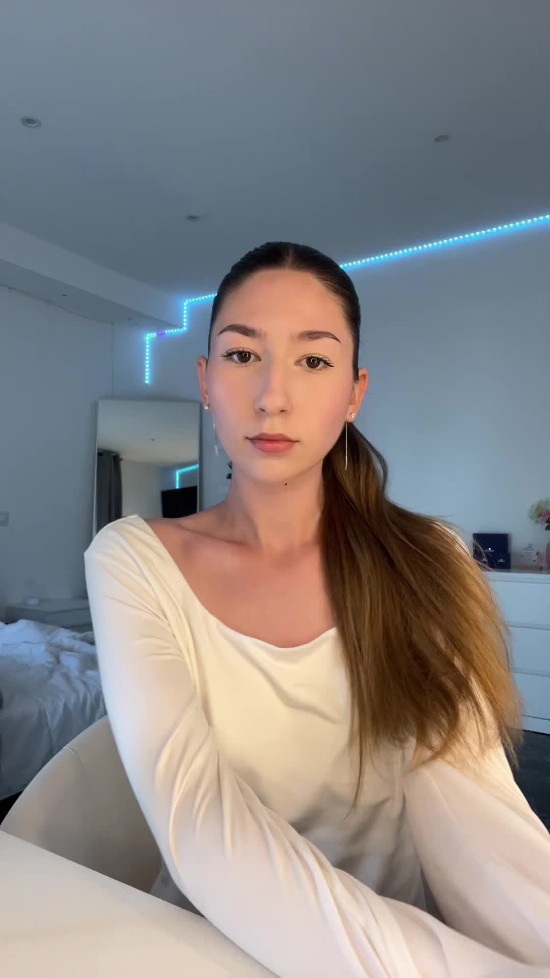 @GG