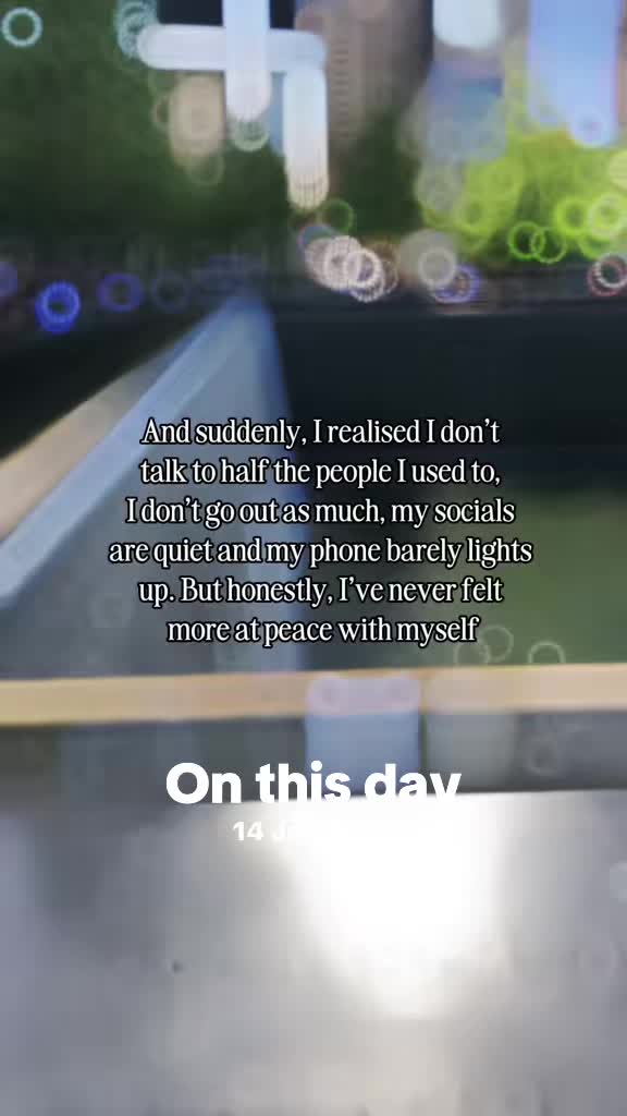 @𝓜𝓮𝓵𝓪𝓷𝓲𝓮 Pearson