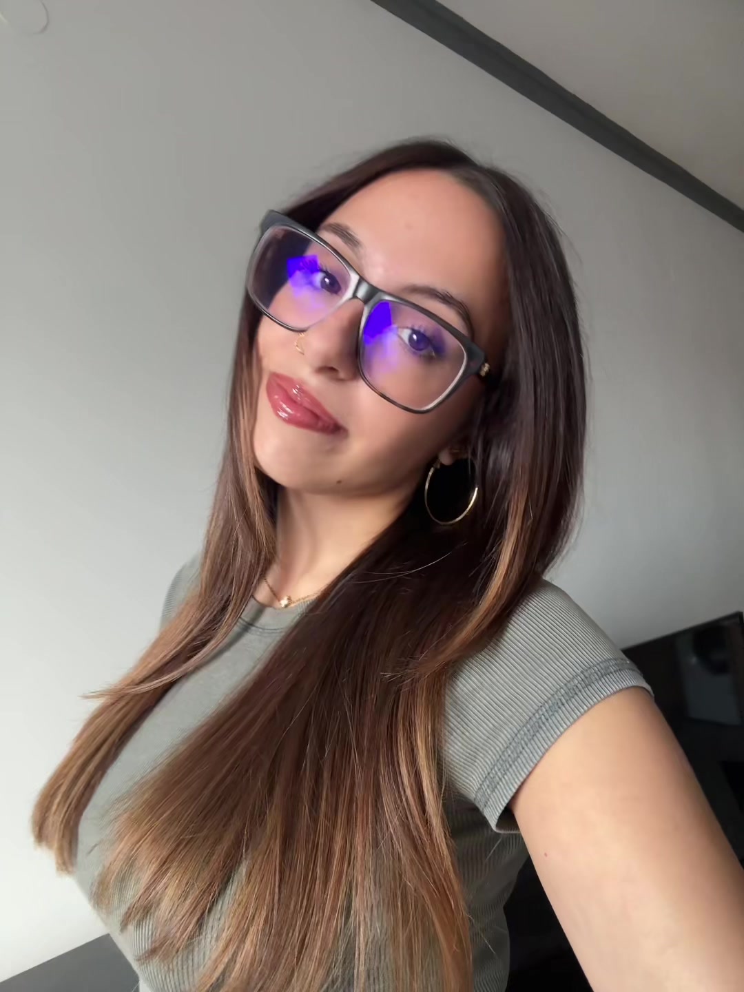 @Елина