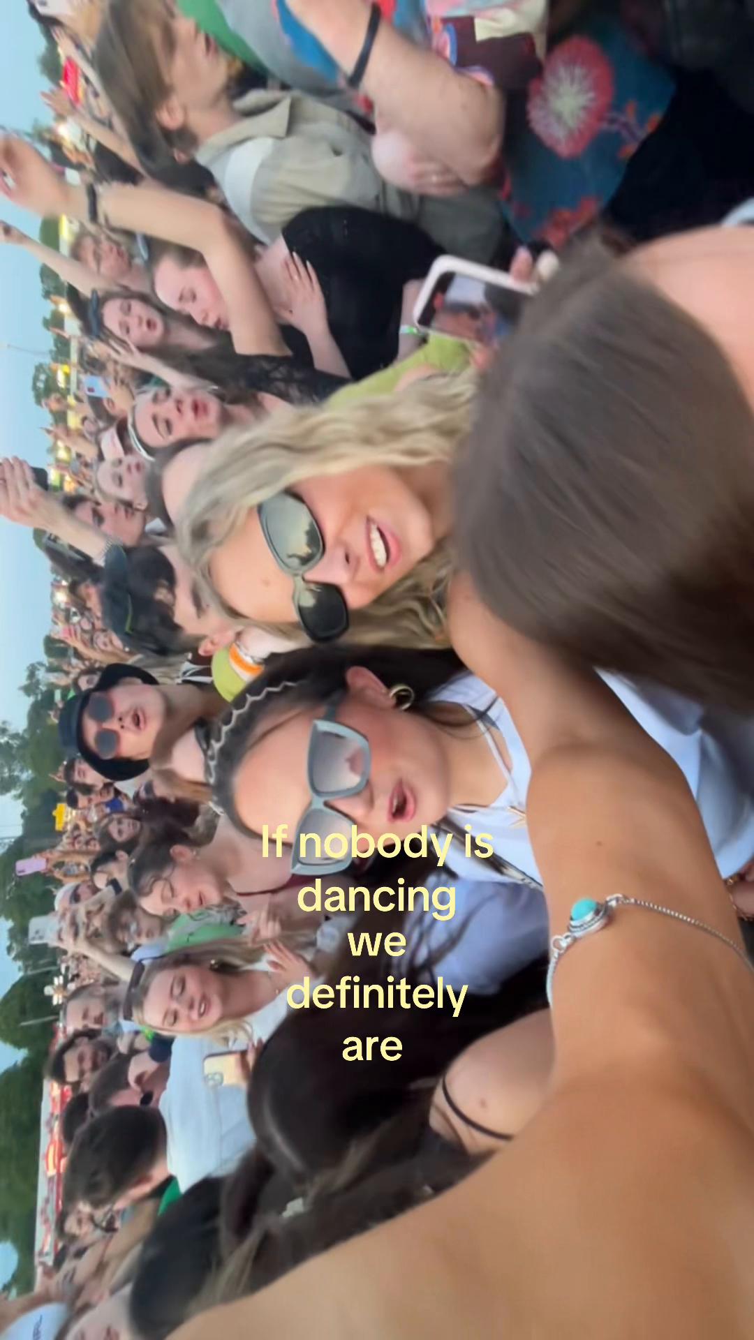 @ellaxorxx