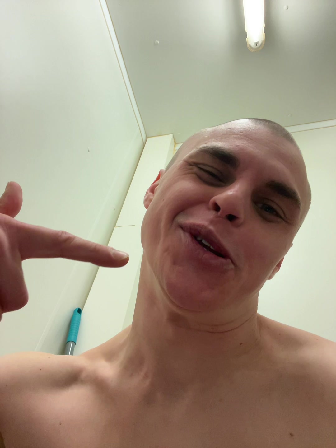 @Андрюха