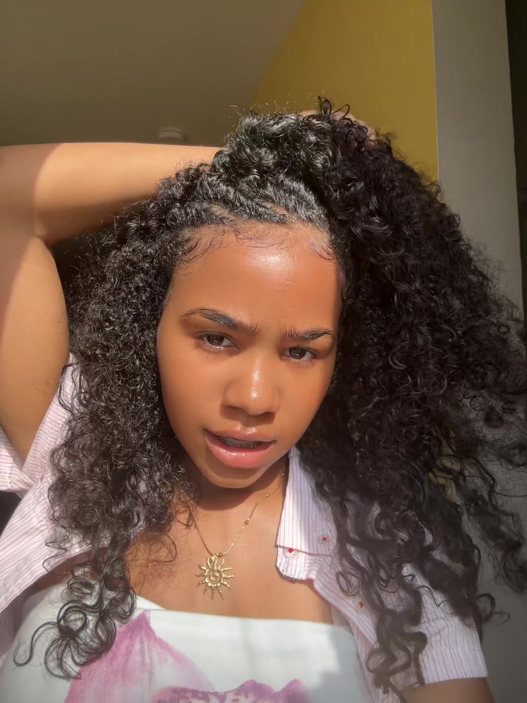 @Curlsbyhana