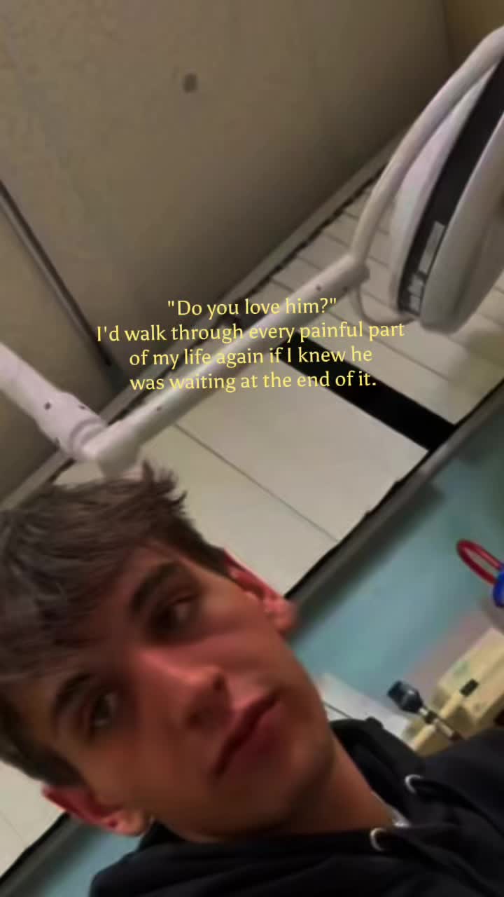 @𐦖