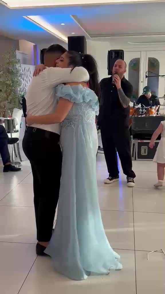 @𝓓𝓮𝓫𝓸𝓻𝓪𝓱 💫