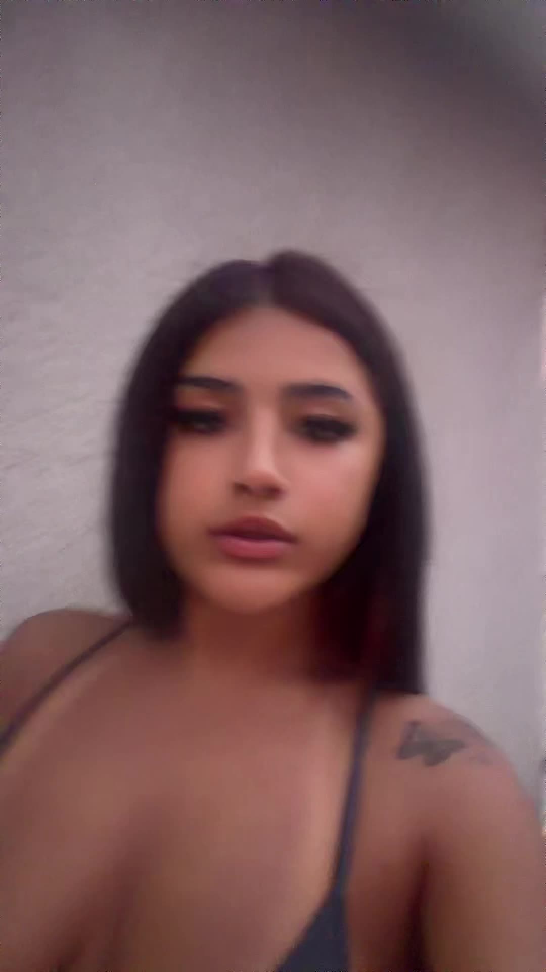 @bratsluvbluntts