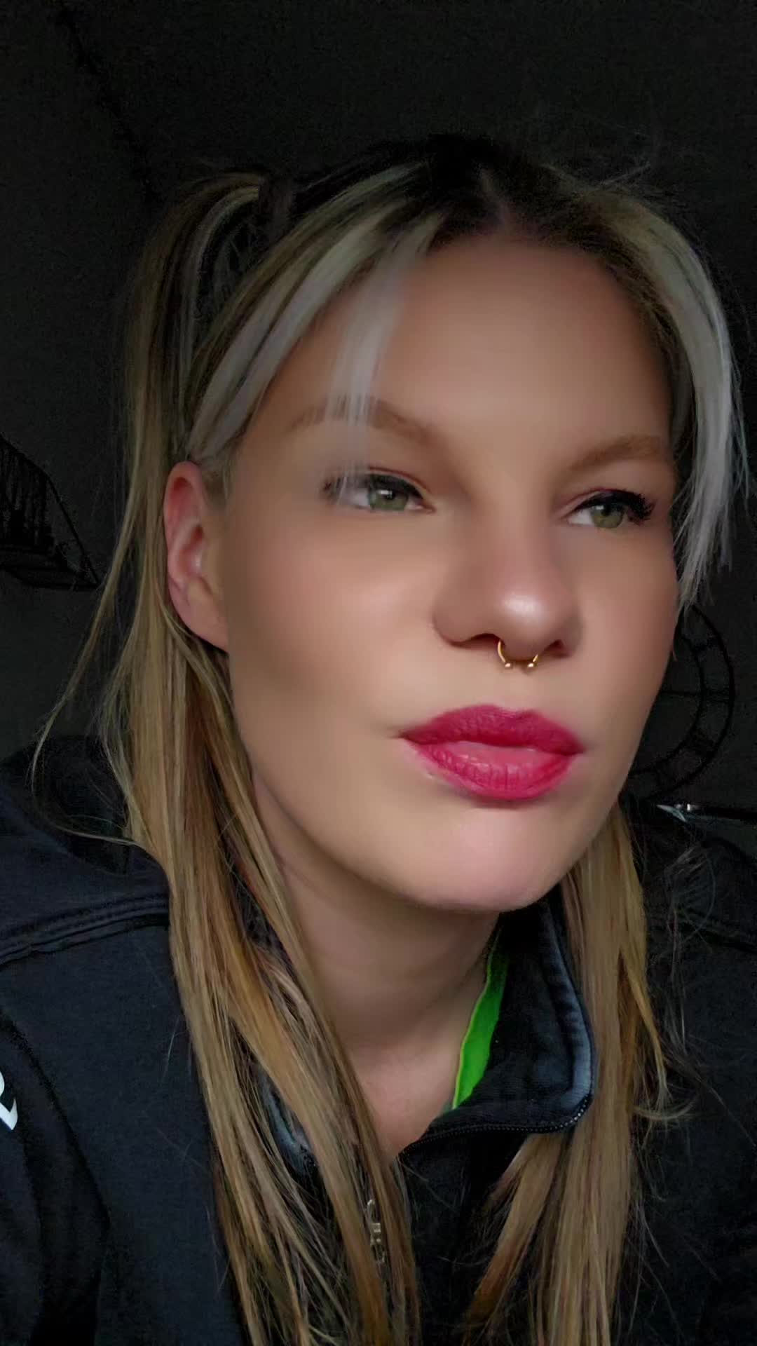 @Maryjane ⚢