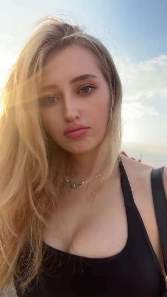 @Urfavblondie