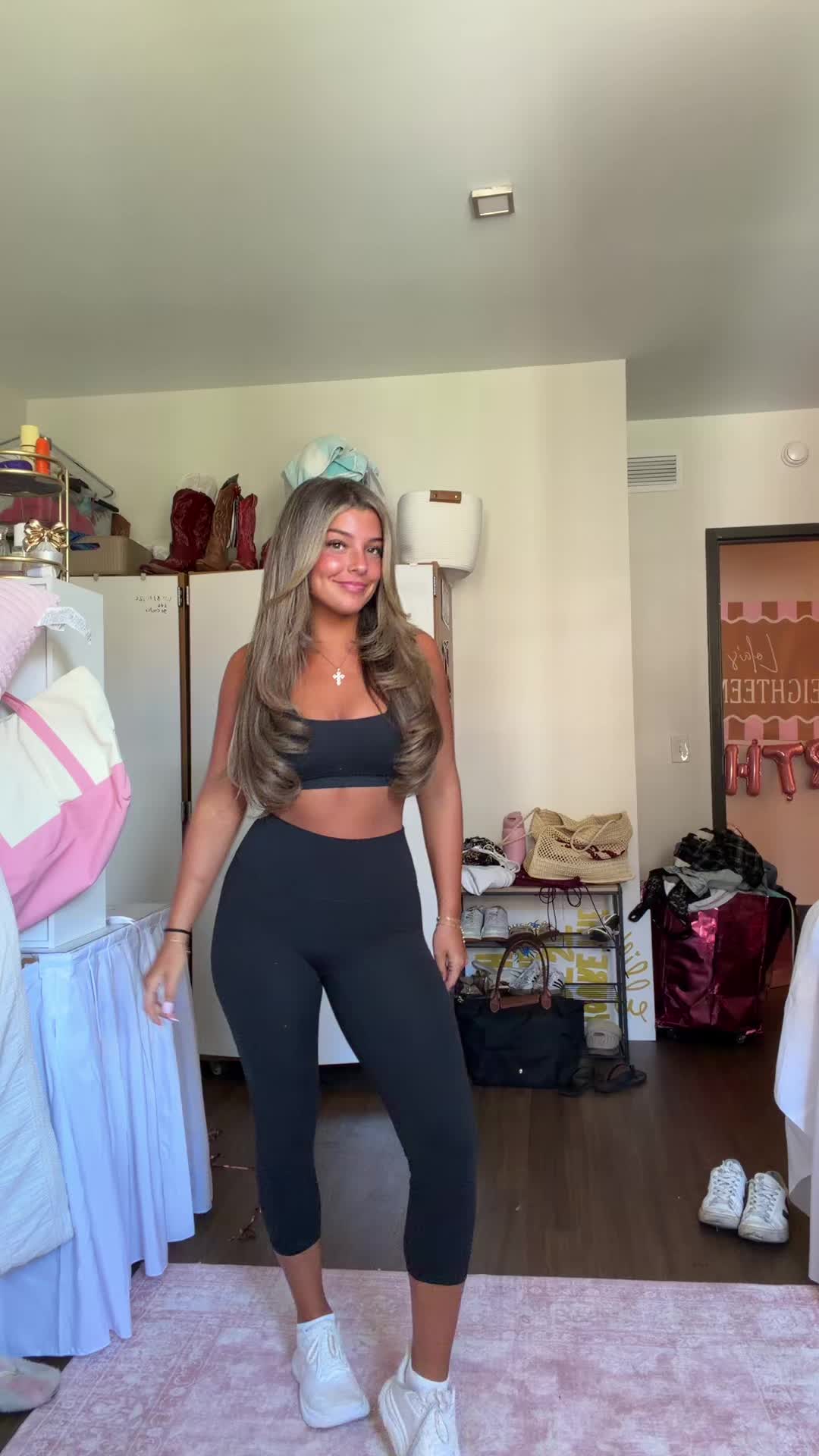 @ellie🛍️☀️💗👙