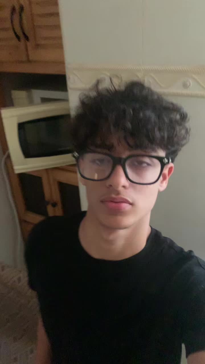 @🤠