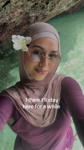 @Zohra 🌸