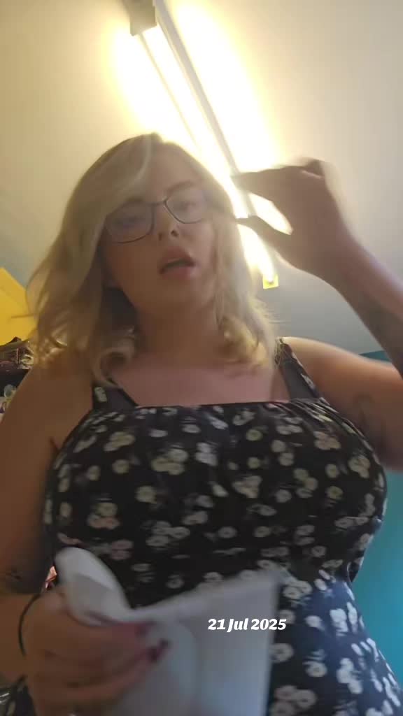 @Nikki-Louise993