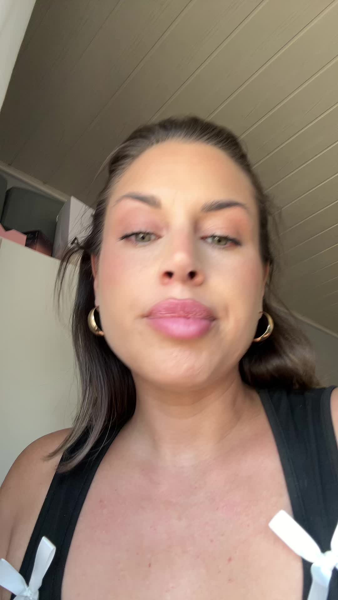 @𝐘𝐀𝐏𝐈 🍀