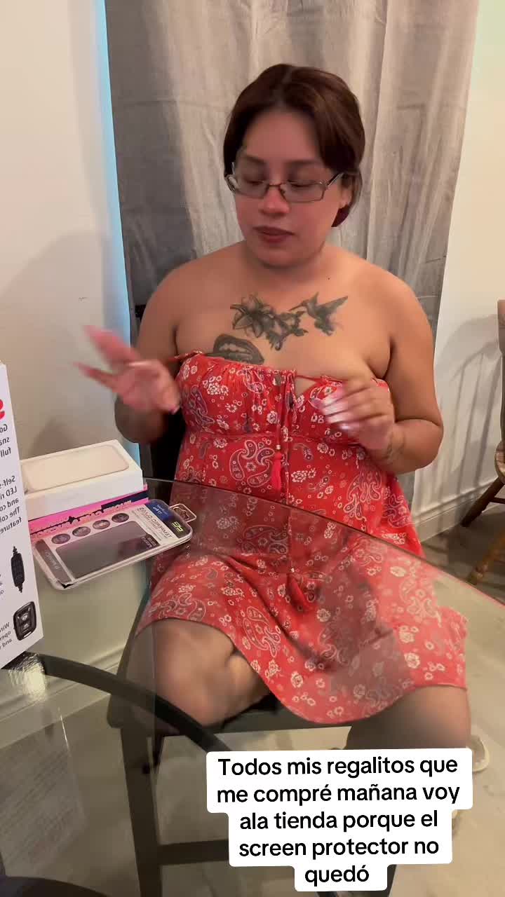 @lalalopez