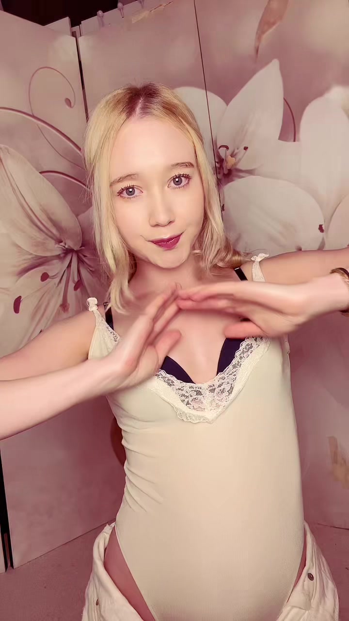 @Marie 🎀🐱