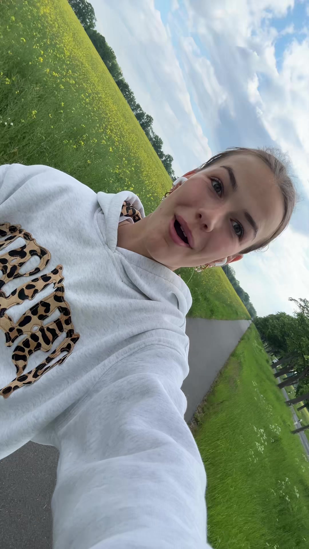 @adelesfashiondiary