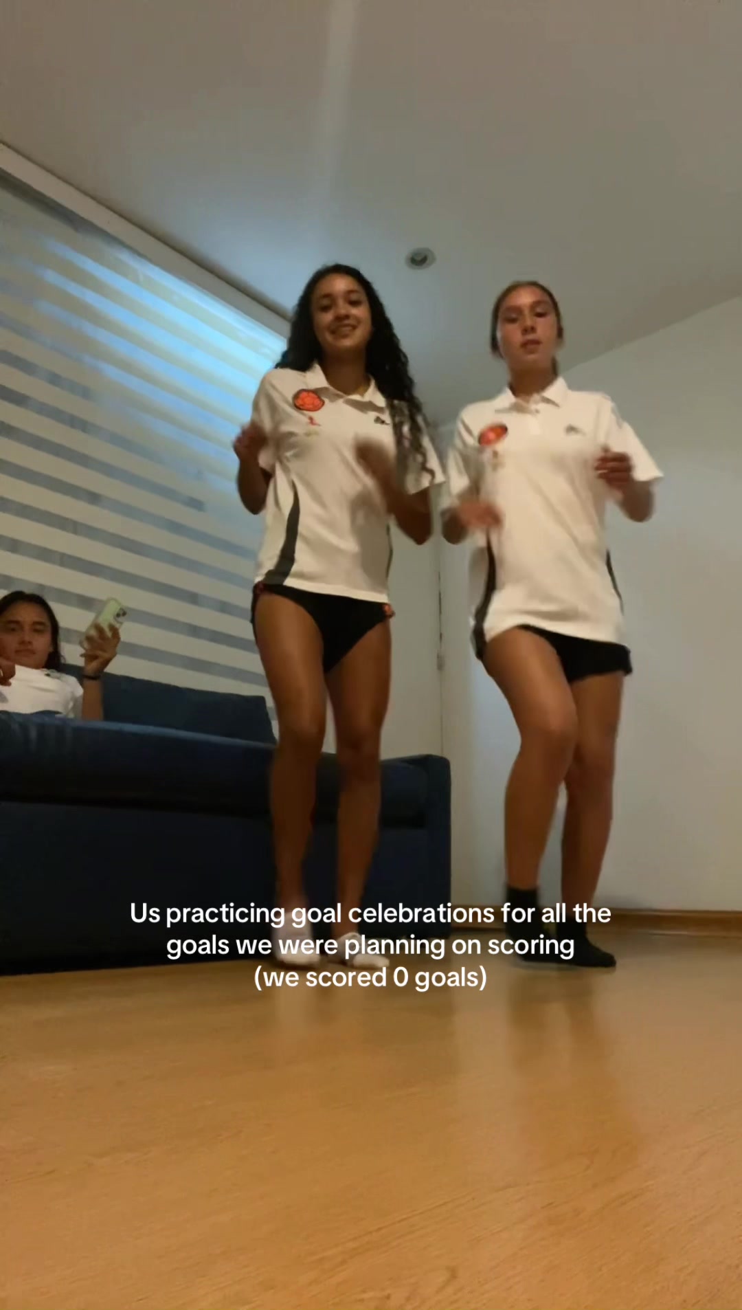 @ELLAG🤍