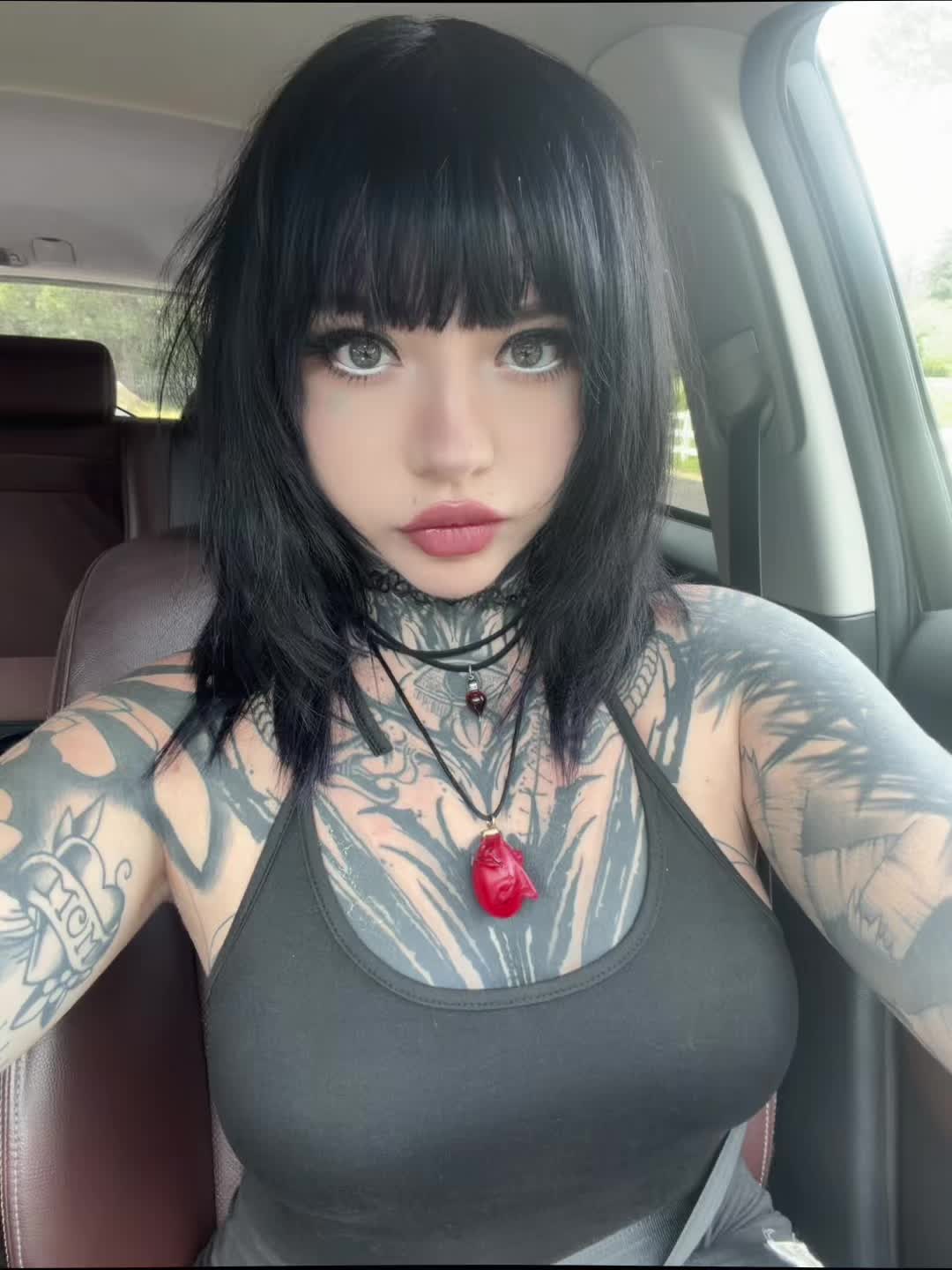 @mothertriplex