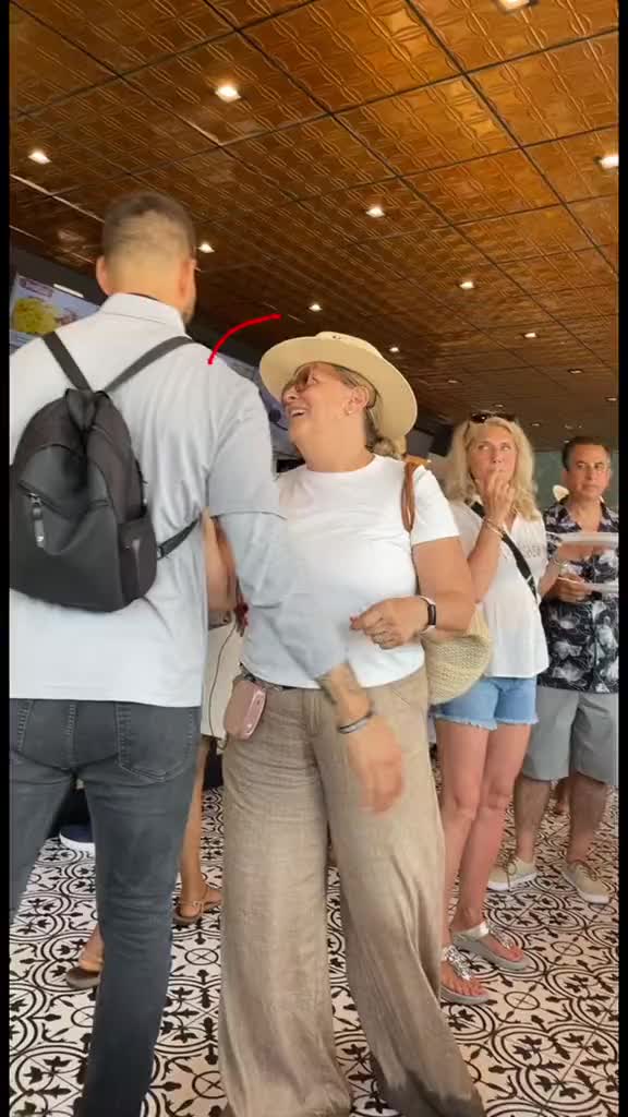 @Mari Cabrera697