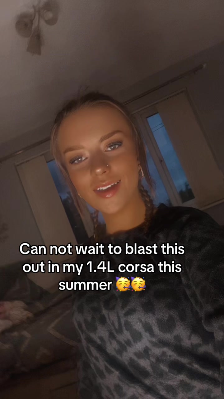 @Chloe Harris