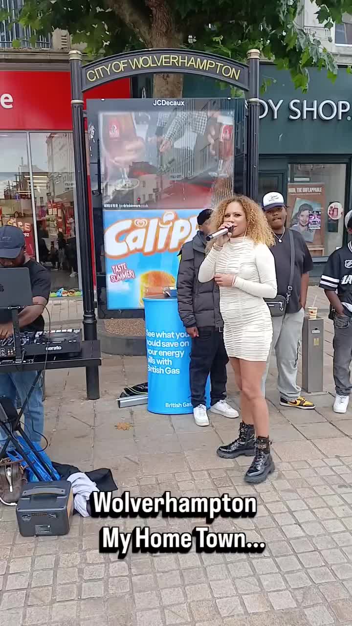 @Zahra Palmer aka The Body