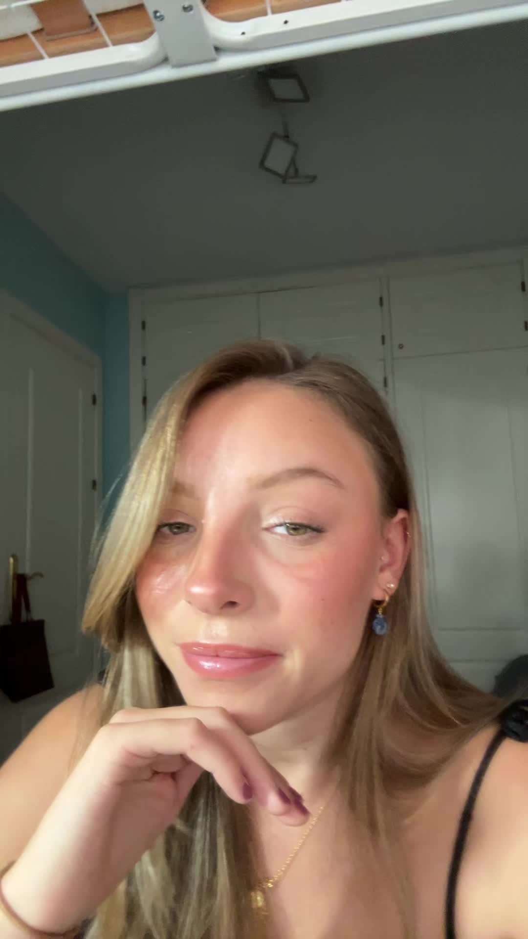 @𝐂𝐚𝐫𝐥𝐨𝐭𝐢𝐢