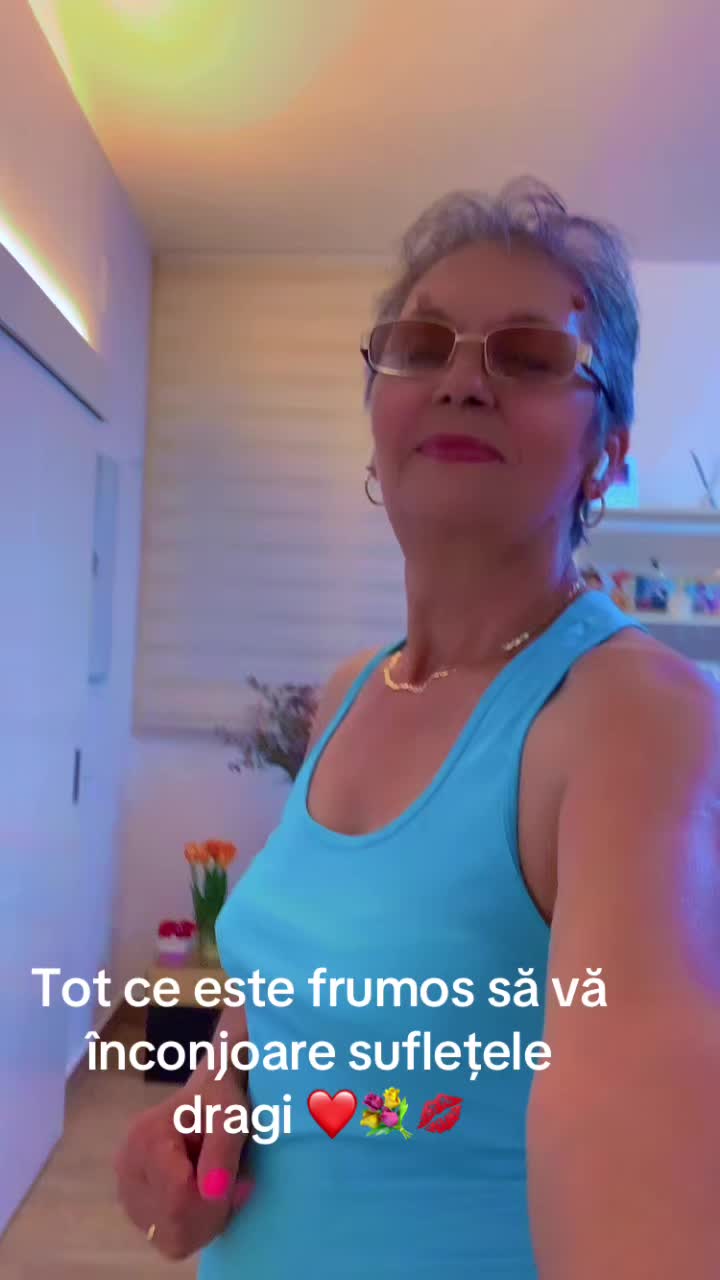 @Adriana Augustin295