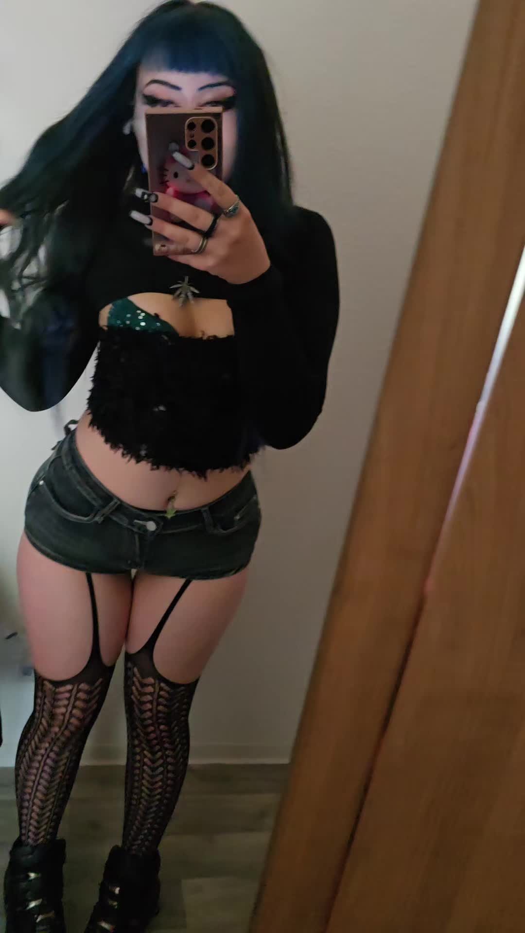 @vampire 🦇🐍