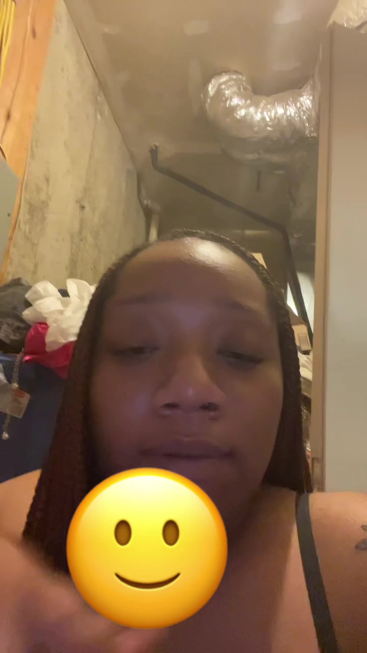 @Dee_nuggss
