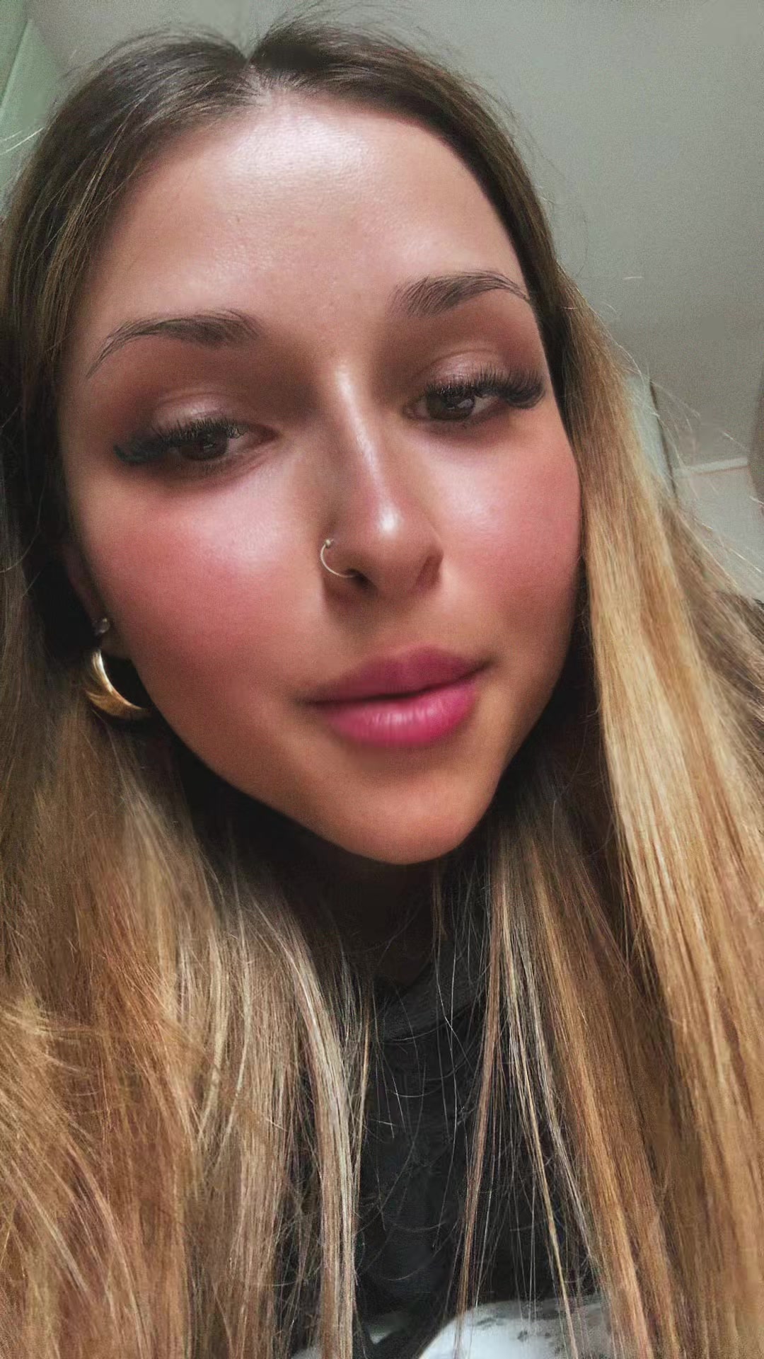 @Laaa_gio