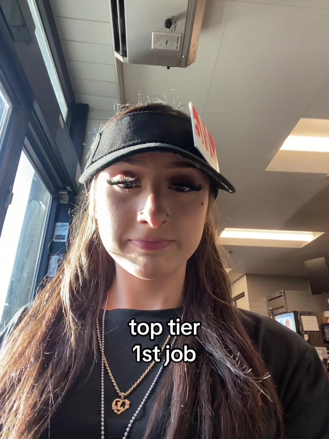 @ꨄ