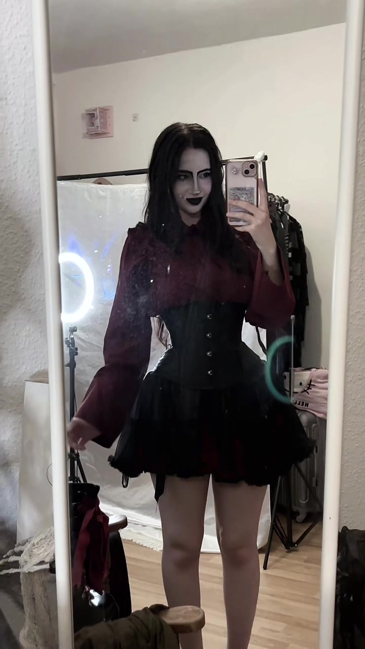 @≽^•༚• ྀི≼
