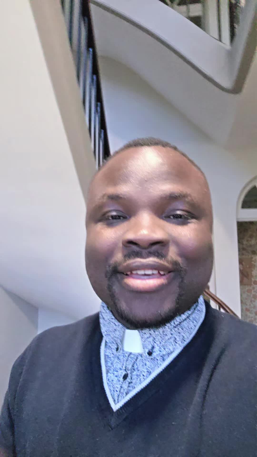 @Padre Précieux 🇨🇵🇻🇦