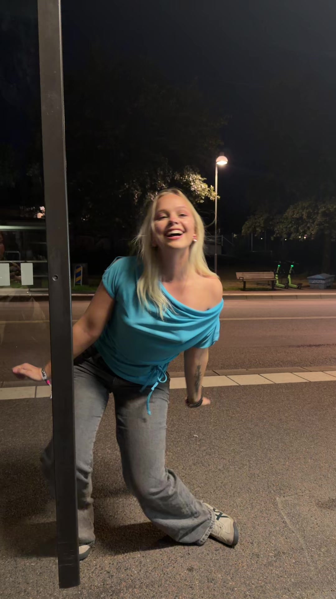 @elisedrinksalmondmilk
