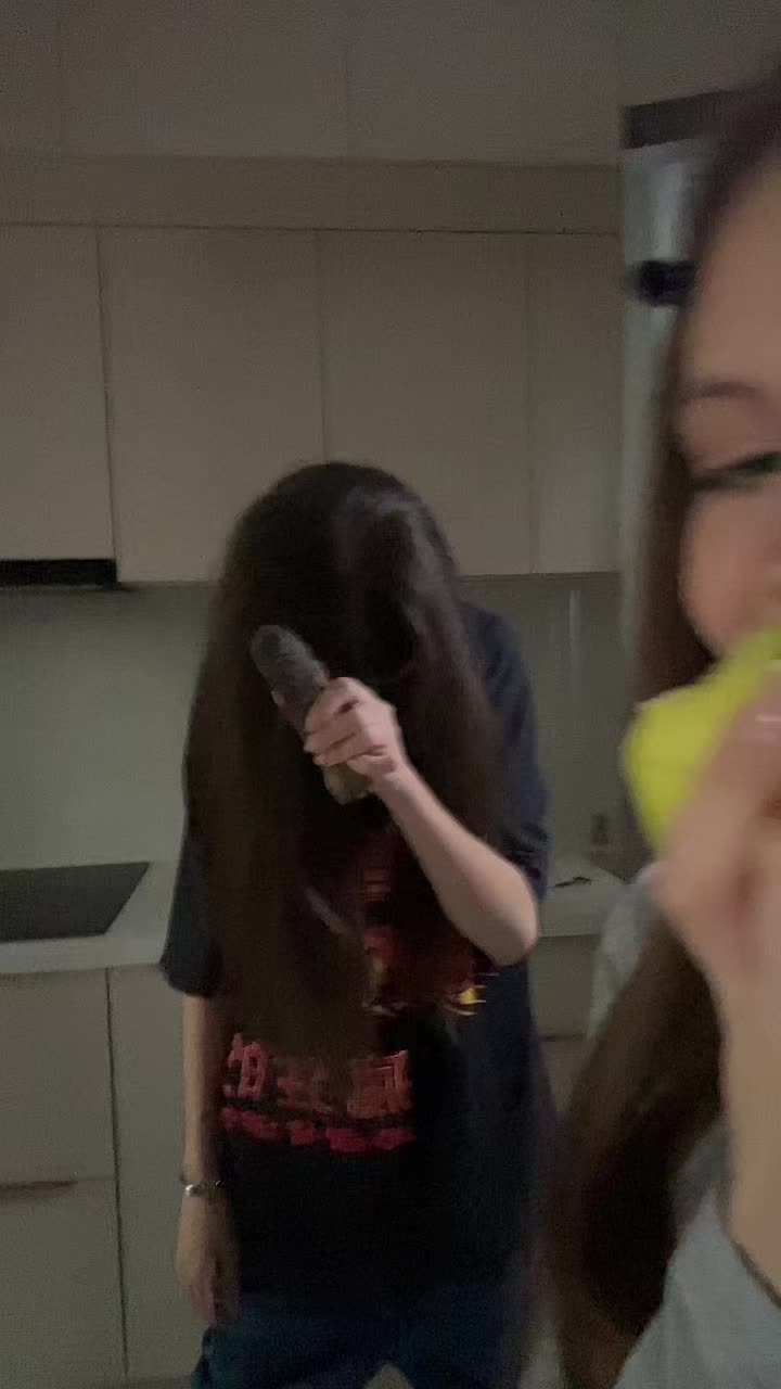 @никааа👅