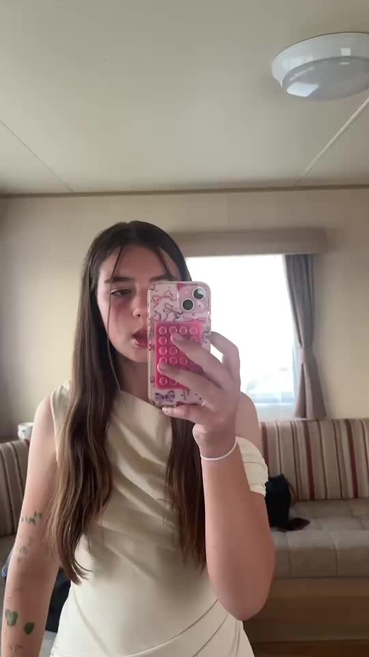 @ℳ𝒾𝒶🤍
