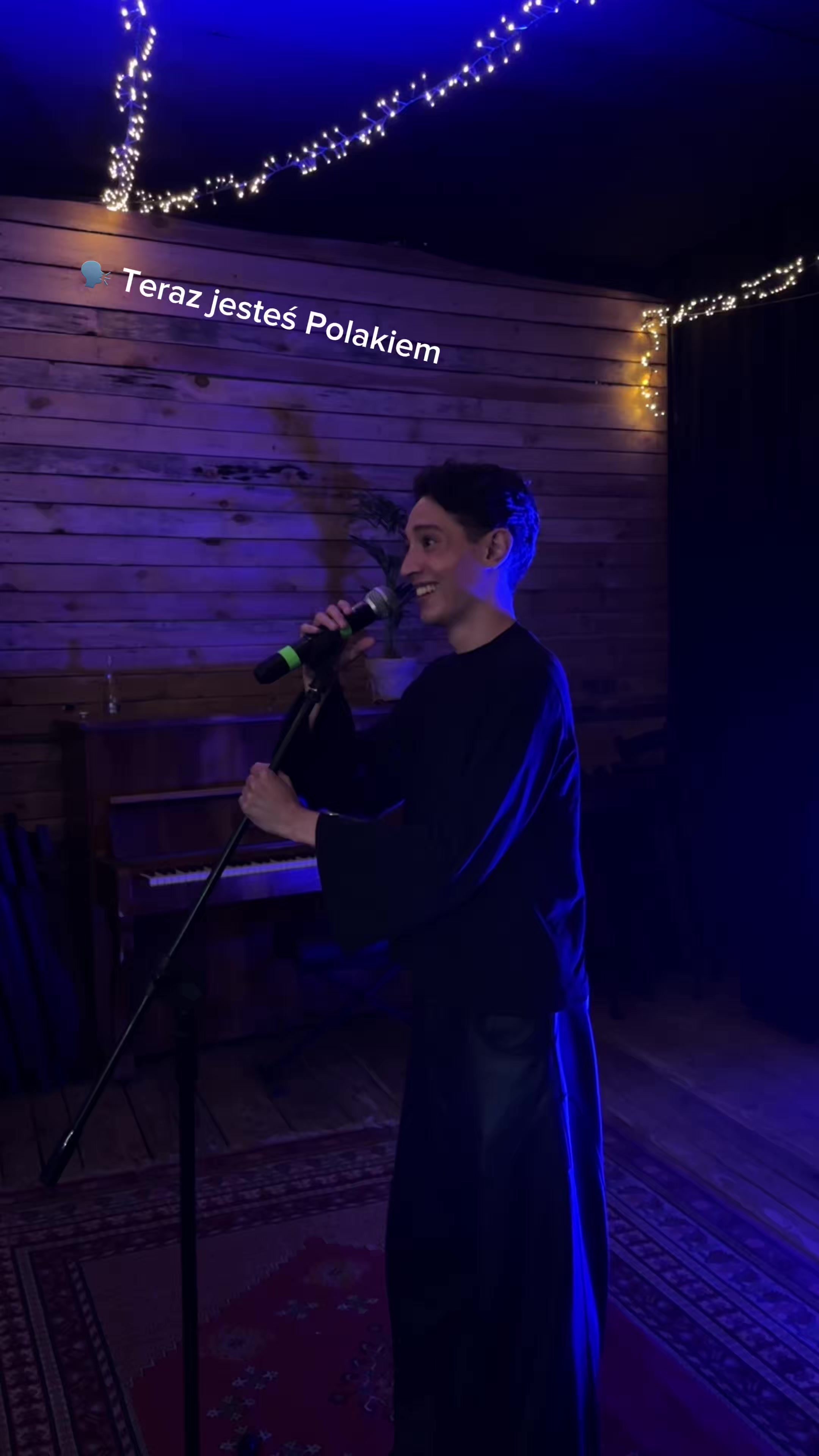 @Warner Music Poland