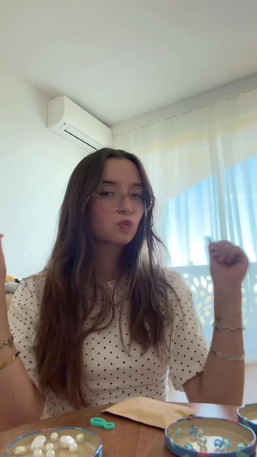 @C&eacute;lia.gx
