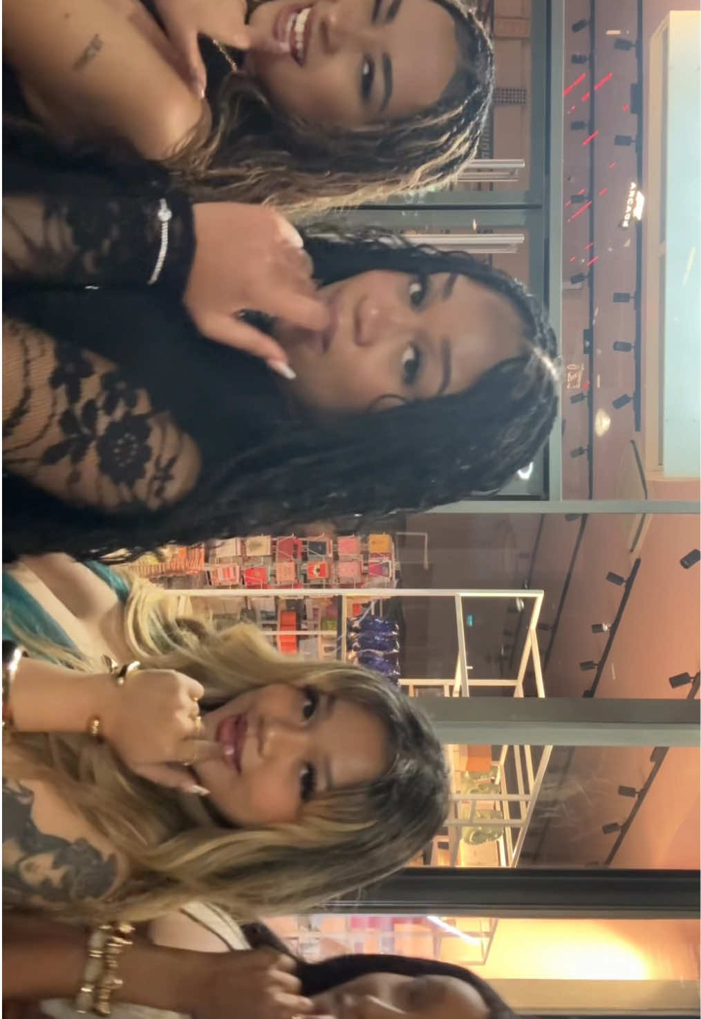 @Ria