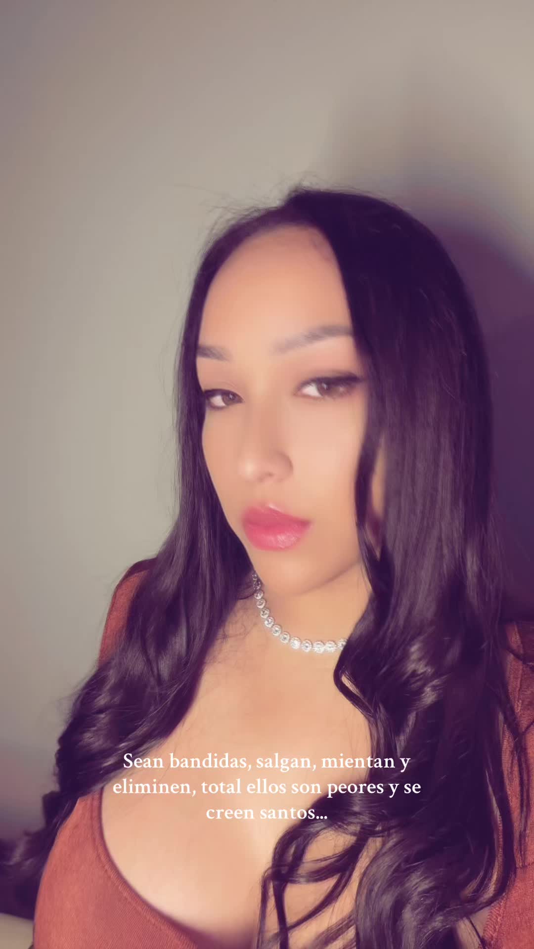 @Bella