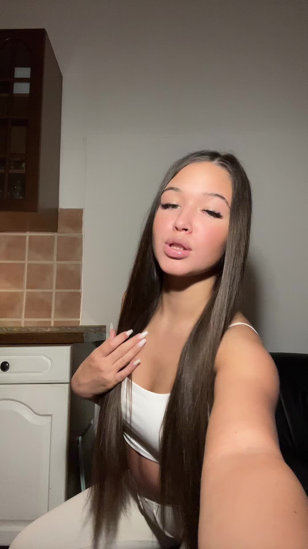 @Ayuraglam