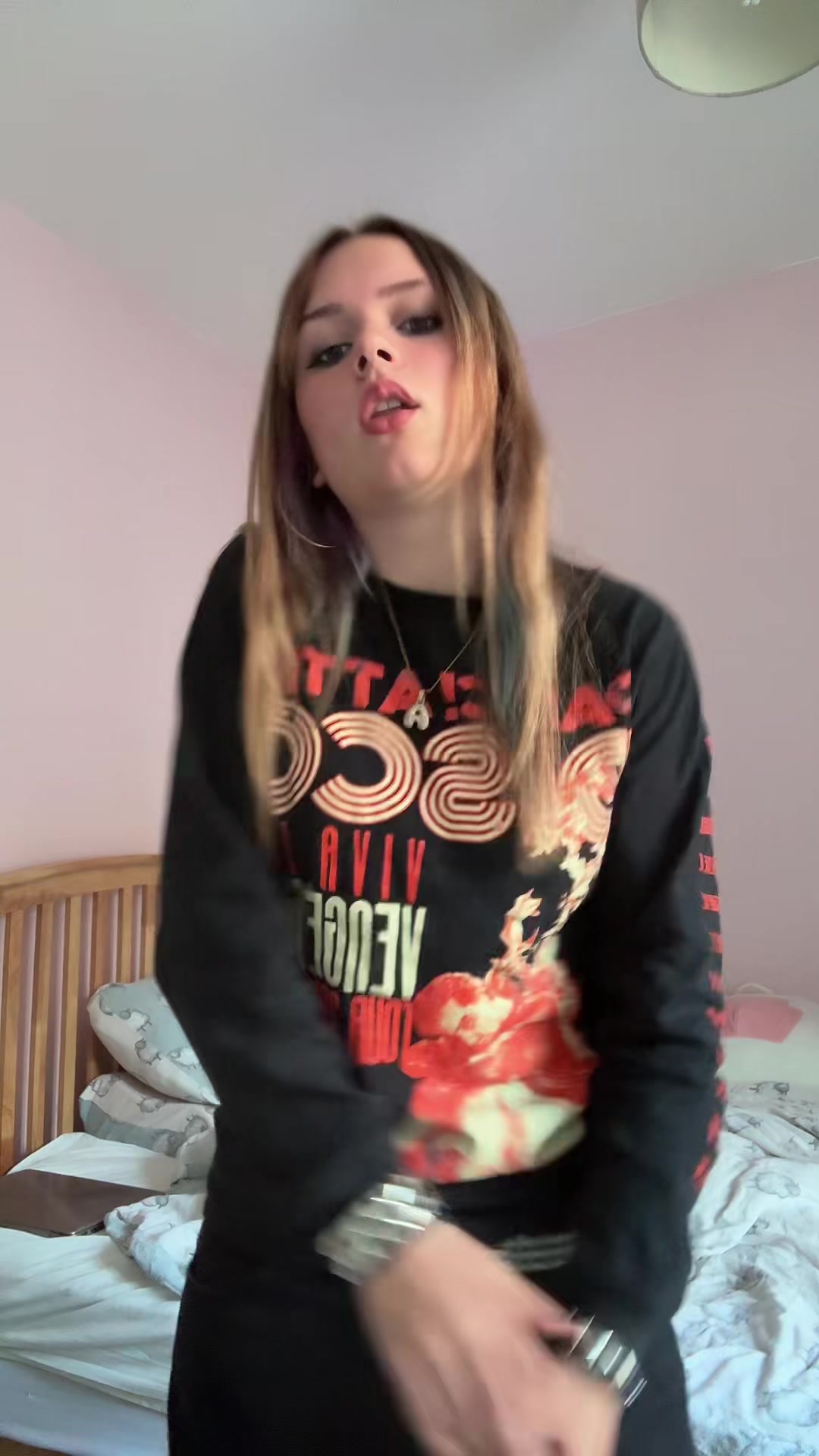 @cheazy_beans