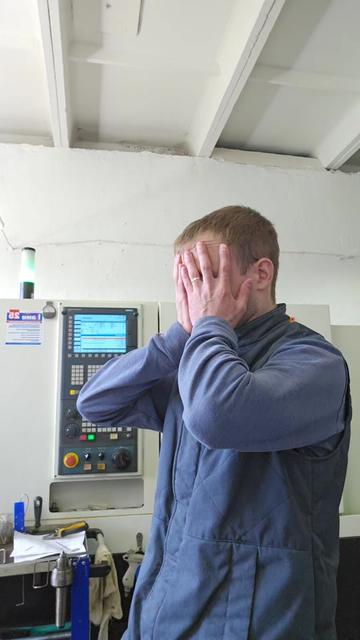 @CNC machine OPERATOR