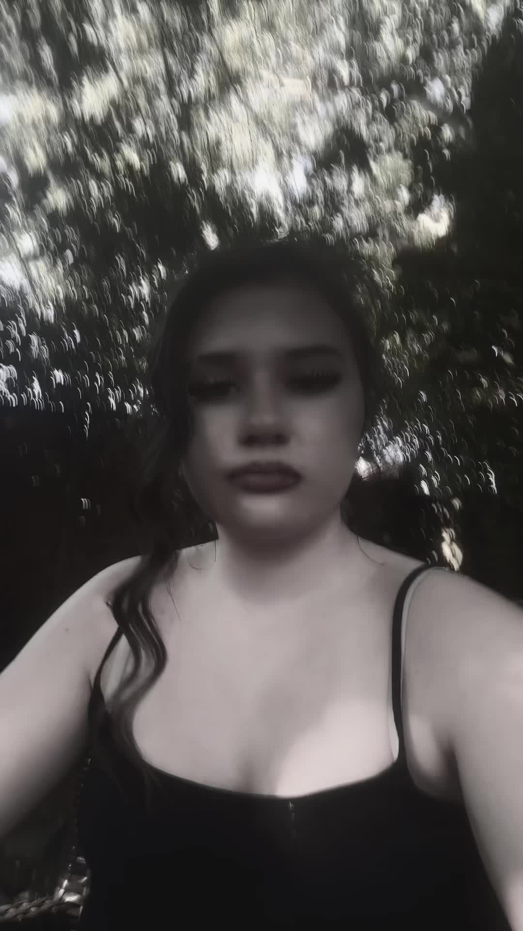 @leahpriv.x4