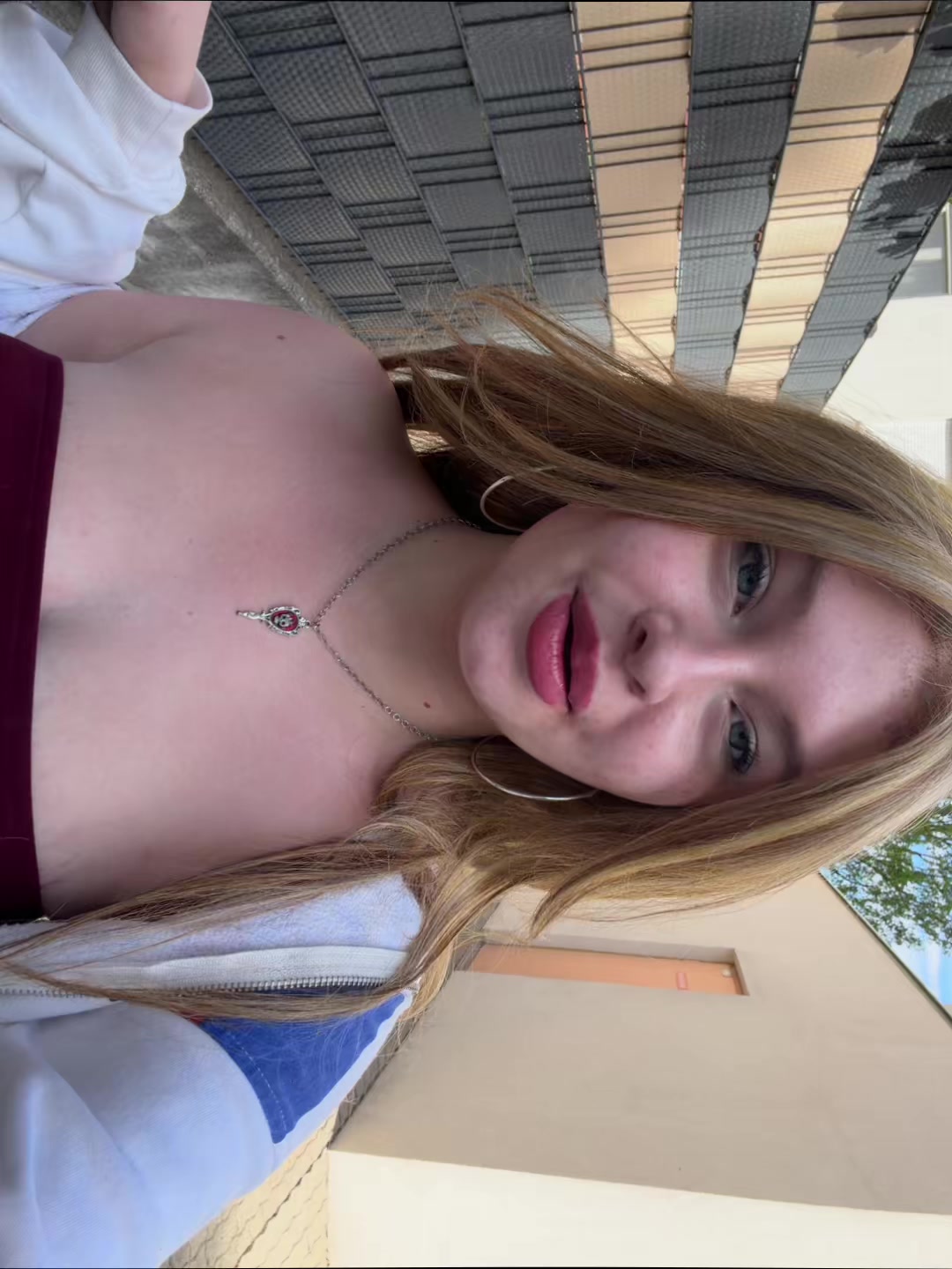 @lauraflugsauraslife
