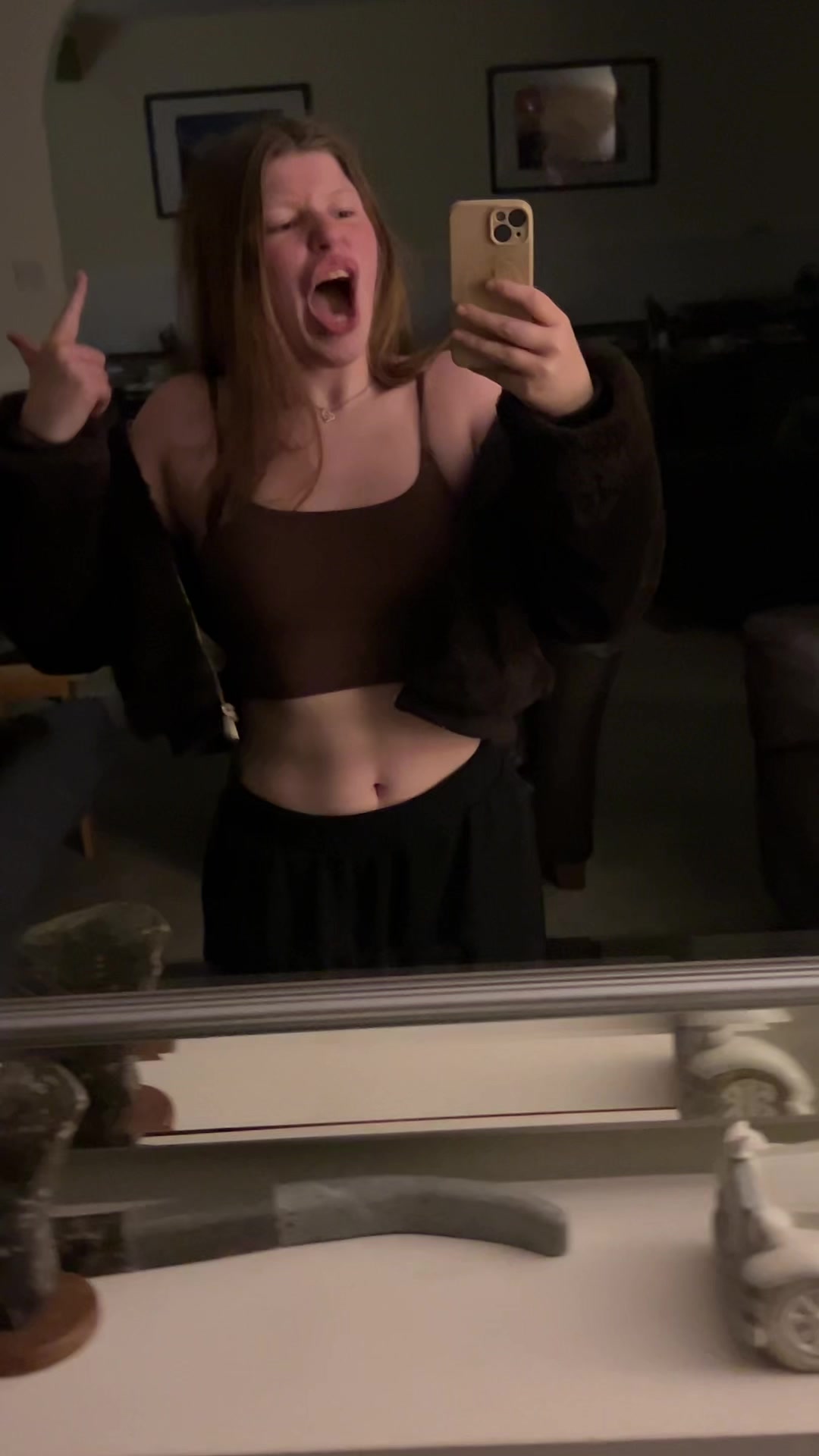 @Ella